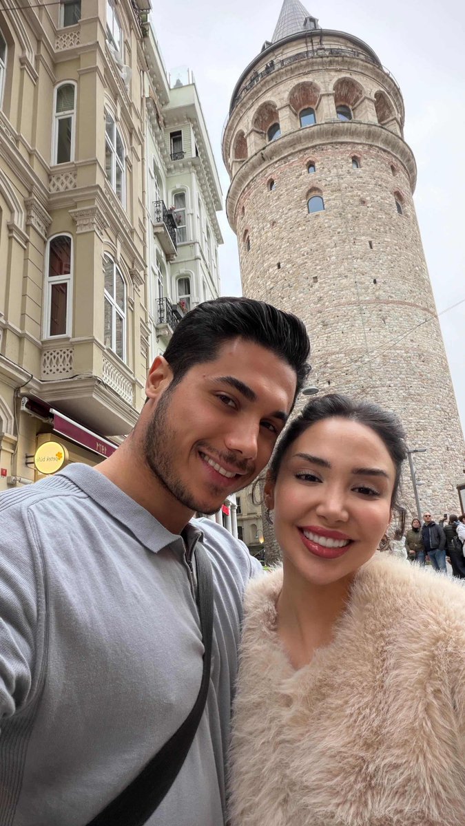 H_antisavar's tweet image. angry görünüp happy hisseden çift 

#kerper #kismetseolur