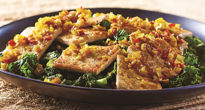 DMPS_Dining's tweet image. April is #NationalSoyfoodsMonth! Celebrate by preparing this lemongrass chili tofu #recipe: sm.eatright.org/LemongrassChili #eatright