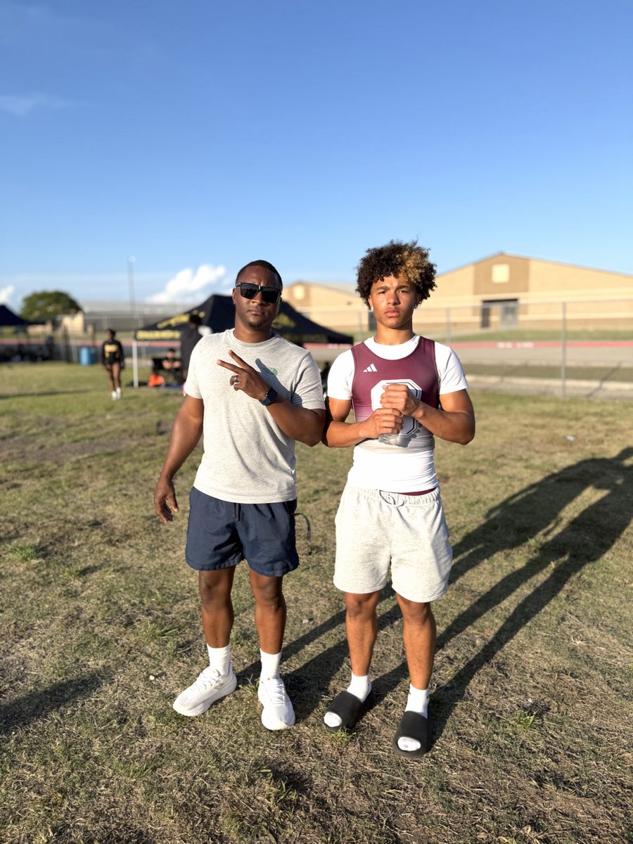 CoachReason_85's tweet photo. Keep fine tuning and working until we get there @trae_reason2 https://t.co/bHwUWaWS8E