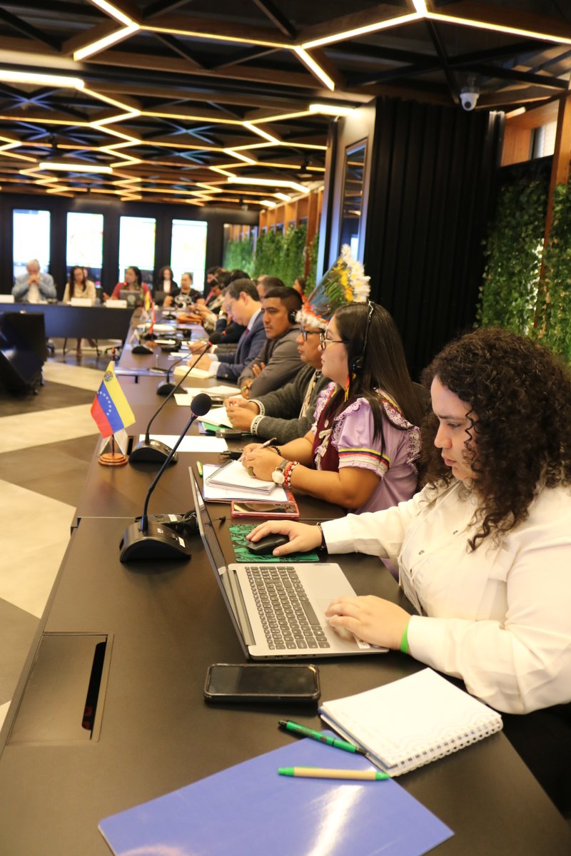 OTCAnews's tweet image. #MAPI | La #OTCA inició en Brasilia la reunión extraordinaria del Mecanismo Amazónico de los Pueblos Indígenas.
Delegados de gobierno y de pueblos indígenas de los 8 países miembros avanzan en su implementación, incluyendo el Plan de Trabajo 2026–2027, mesas temáticas y