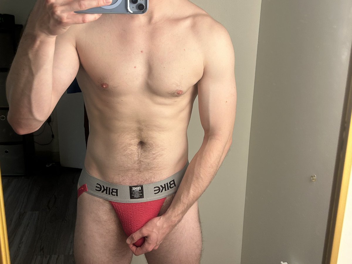 $T. TINTIN tweet media