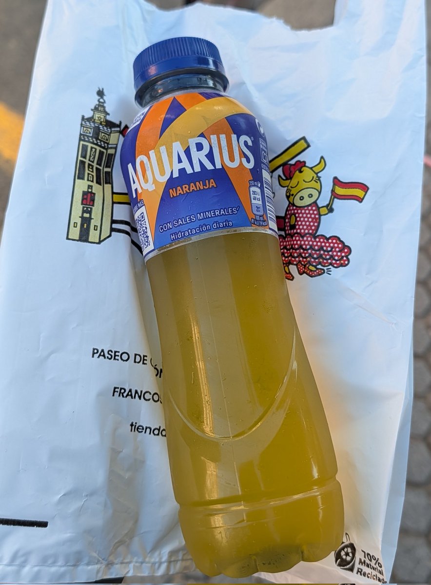 Cuando tu padrino viene a verte y te cuida 🥰
Gracias <a href="/Javier_Lopez_92/">Javier López ©</a> 🥹🫂🫂