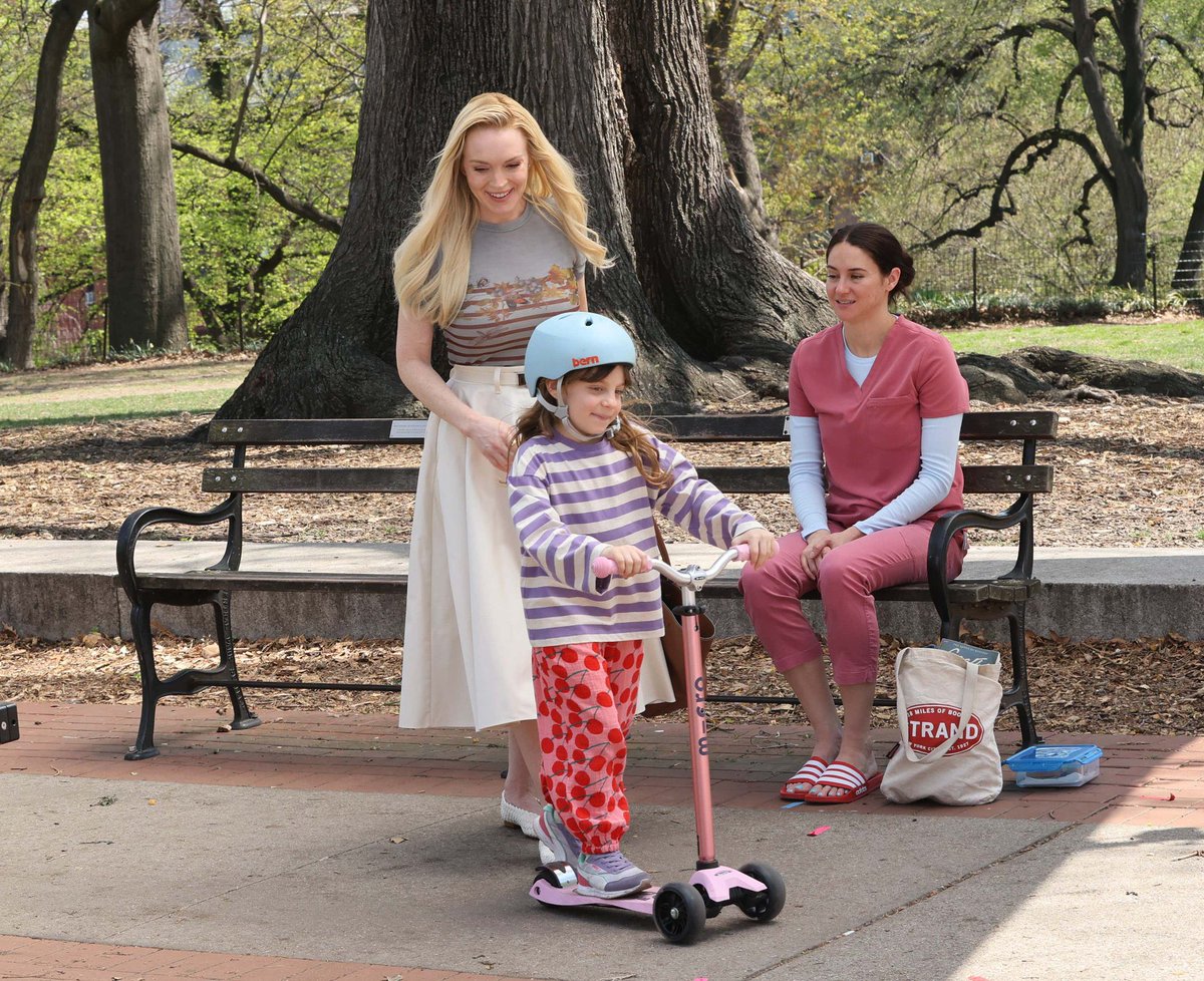 Lindsay Lohan Fansite tweet media