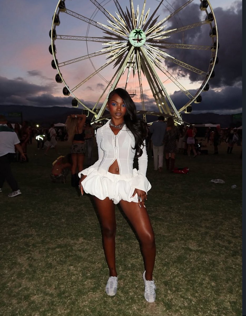 Chelley Base tweet media