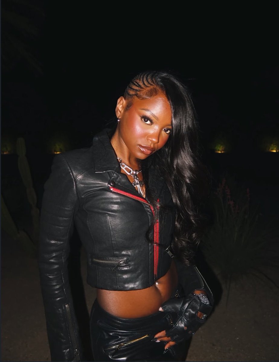 Chelley Base tweet media