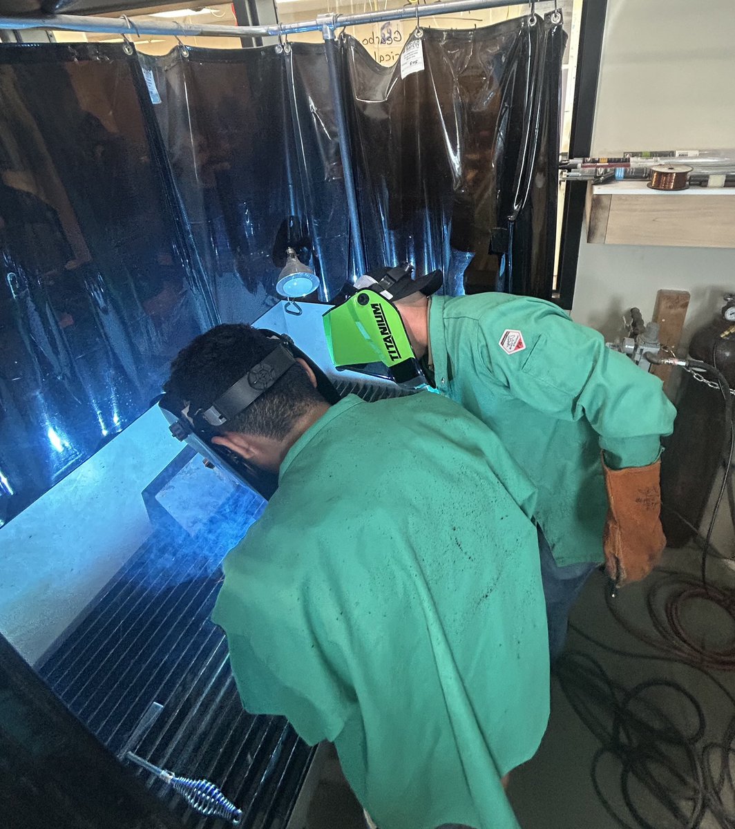 TechEdSFHS's tweet photo. Big thanks to Mr. Hall for bringing his middle school advisory students up to learn how to weld! It was awesome seeing their willingness to try something new. We loved having them and hope this sparked an interest in hands-on learning!

@SFMSLions @SouthFayetteSD https://t.co/yjLrrh1jTY