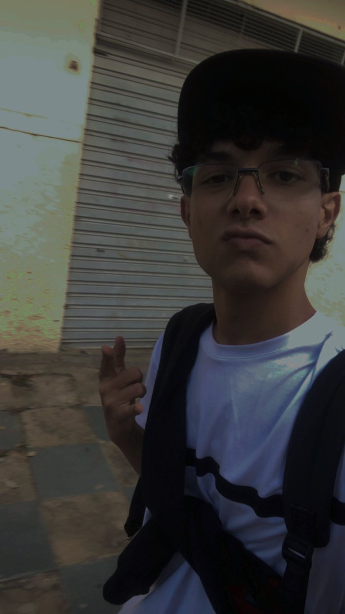 l7caz tweet media