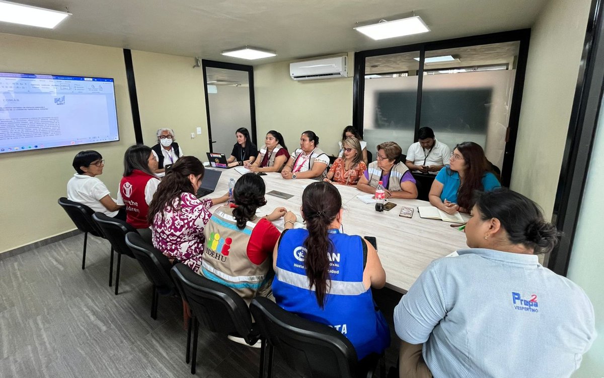 comar_sg's tweet image. En atención a las y los #NNAs que acuden al #CMS #Tapachula , se llevó a cabo la 2da Mesa Focal para dar continuidad a los trabajos y acuerdos de colaboración conjunta.