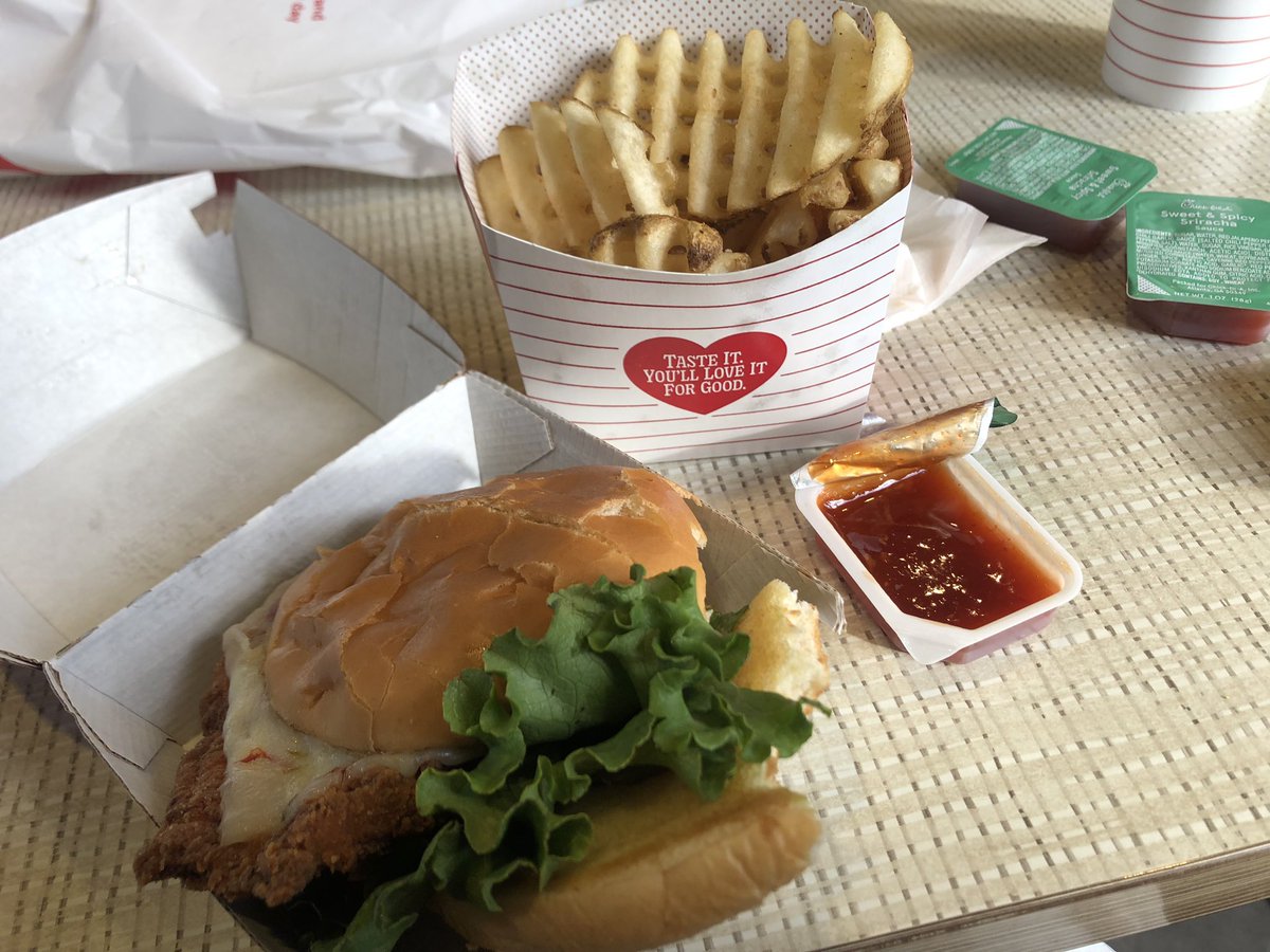 lydiamabelle's tweet image. Sooo I was craving Chick Fil A. This is what happen. Now I’m experiencing a food coma. 😋🙄🤭 #nomnom