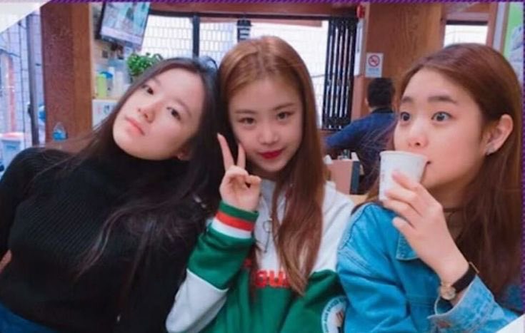 Quark ꫂ ၴႅၴ SOOJIN Deserve better 🍒🥀 tweet media