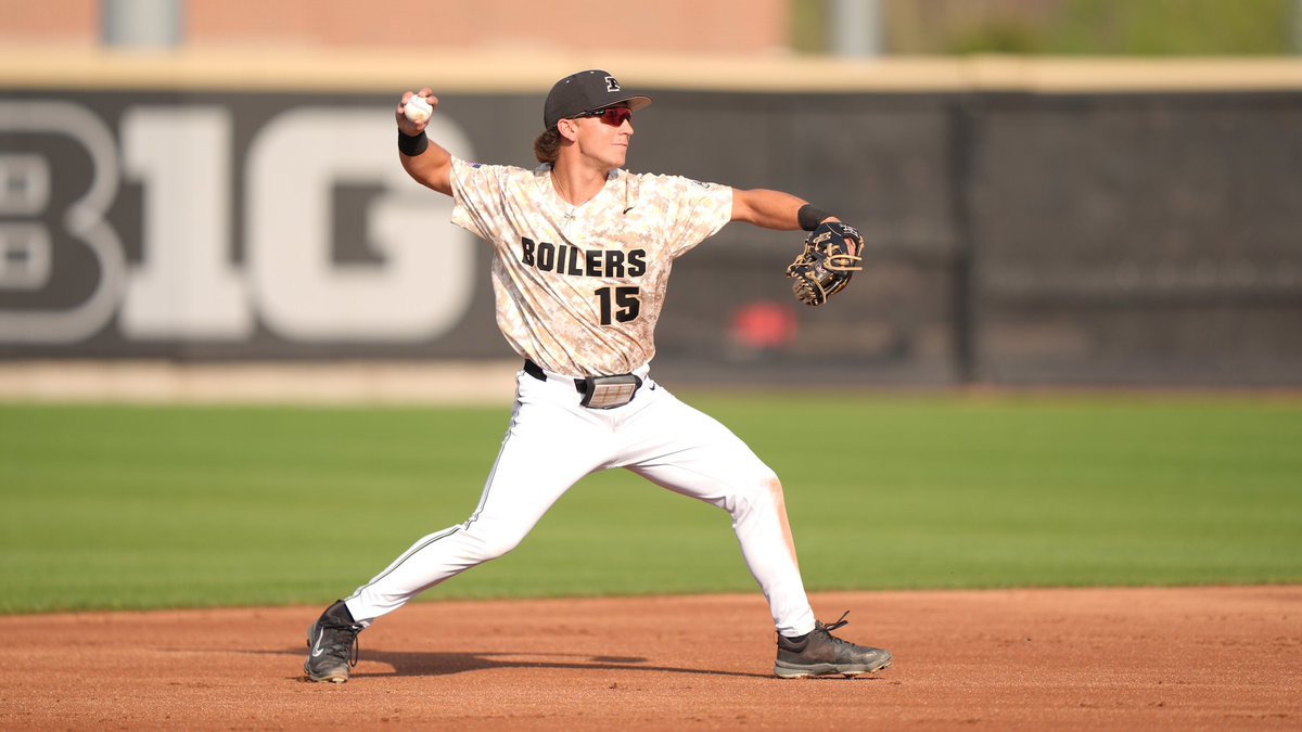 PurdueBaseball's tweet photo. Picture Perfect night at Alexander. #BoilerUp #LongLiveSpring ⚾️

End 5th: Tied 3-3 vs Miami Univ. https://t.co/PYq7cmbybL
