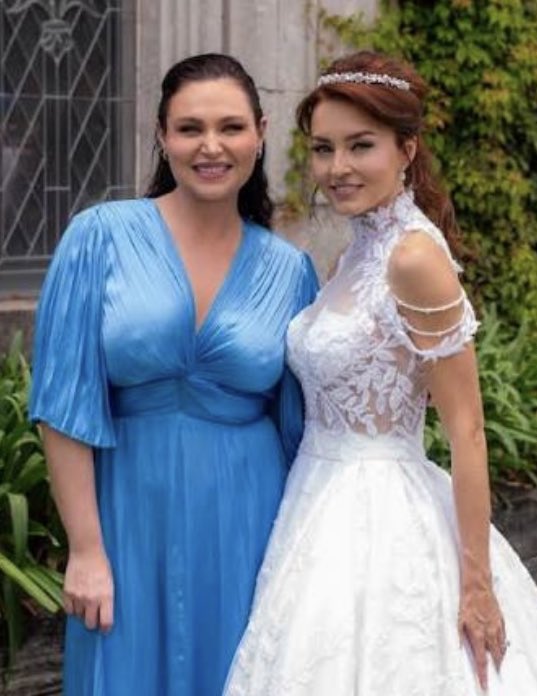 Raíssa🌵 tweet media