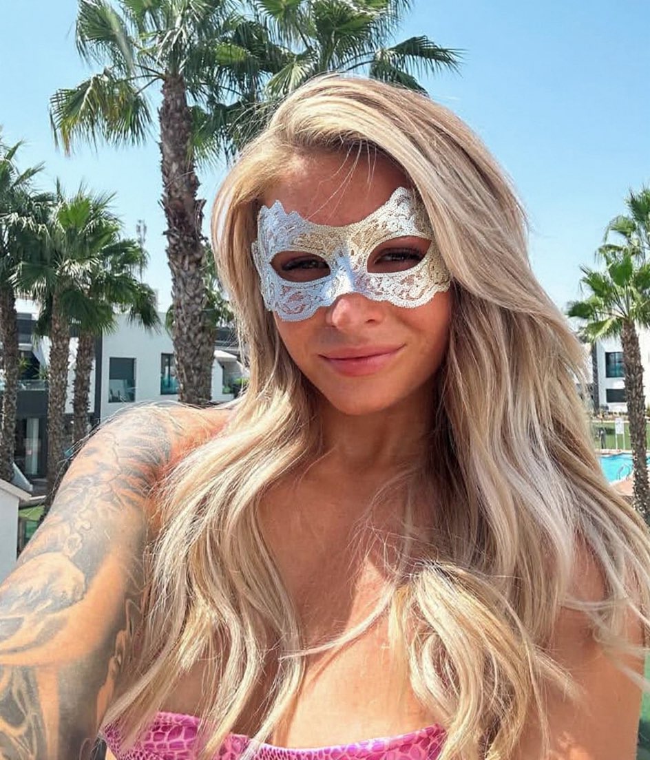 Sabrina Paws tweet media