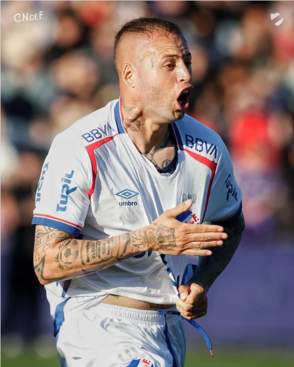 EvePineda1899 💙🤍❤️ tweet media