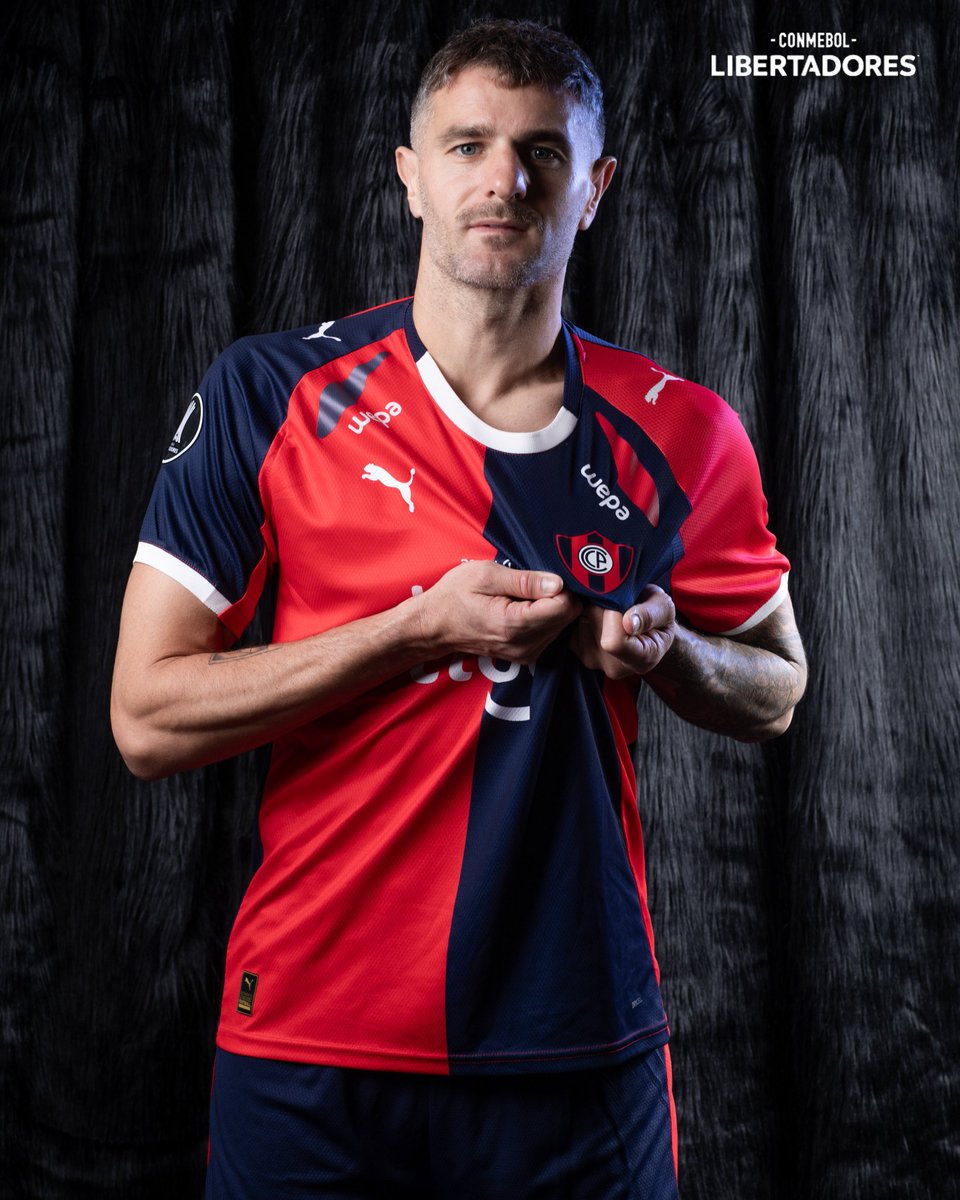 93 minutos y el seguia corriendo y tiene el mejor estado fisico del plantel, jugando con 37 añitos pero hizo la pretemporada como se debe hacer, cosa que nosotros NO hicimos. Se le putea pero tambien se reconoce lo que jugó hoy.