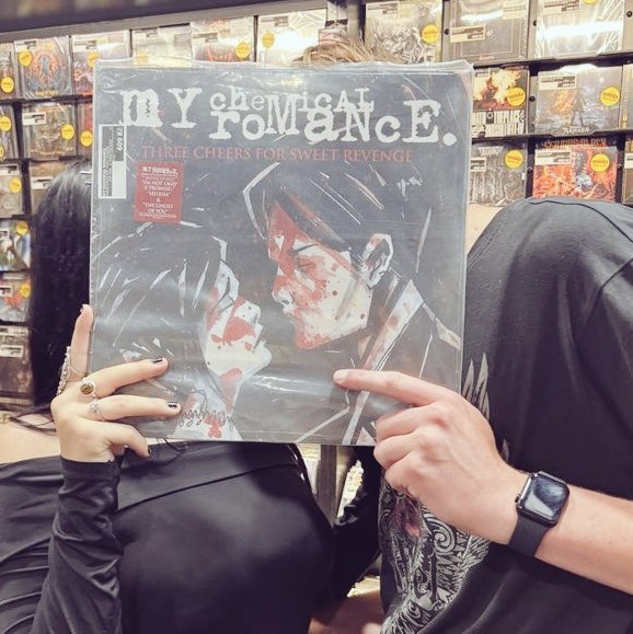 Armin come helado mascarpene los lunes tweet media