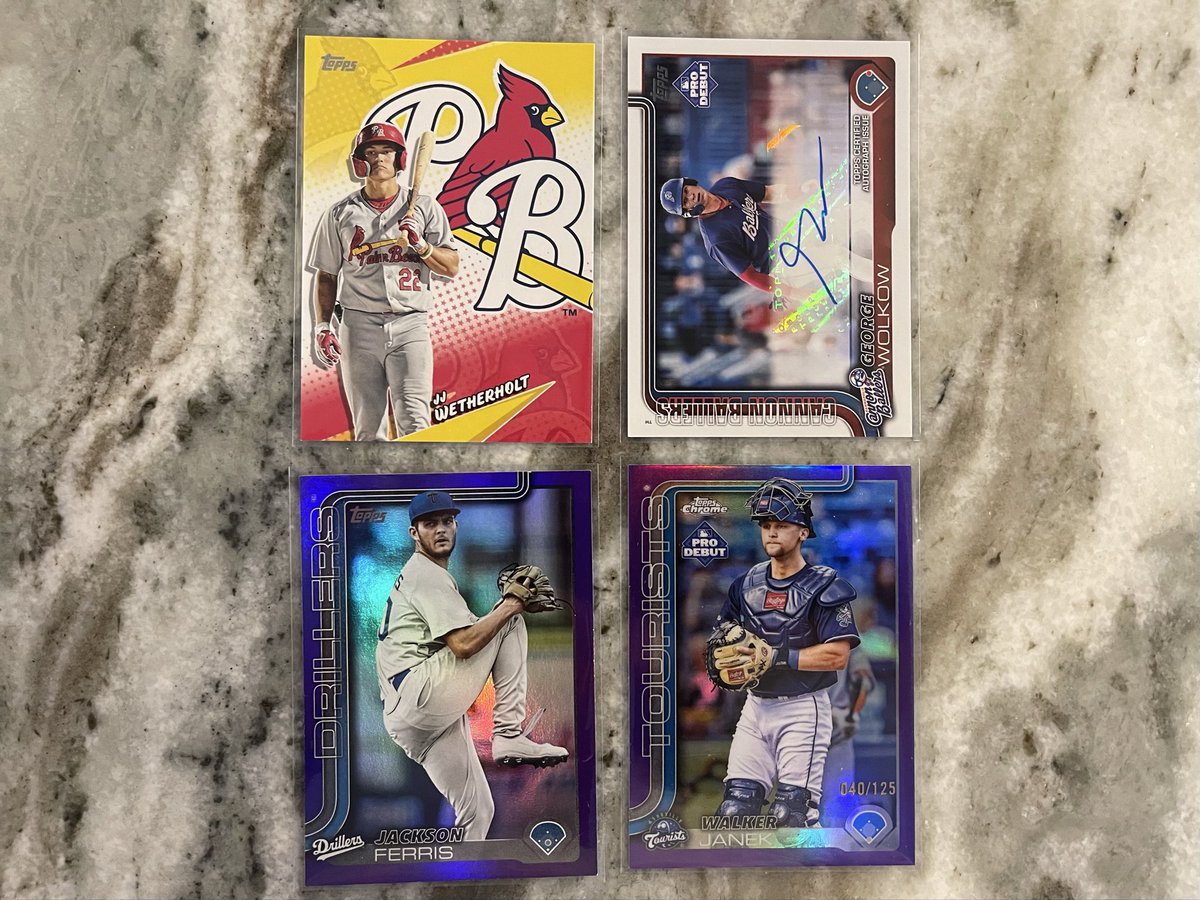 Klhor5032 tweet media