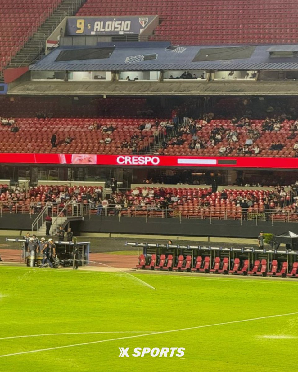 xsportsbrasil's tweet image. DIRETO DO MORUMBIS 🔴⚫

Detalhes que o sistema de LED deixou escapar antes da bola rolar 🧐

📸 Registro atento do nosso @_raimonteiro

Acerte na Xsports!

#Xsports #SãoPaulo #CopaSulAmericana