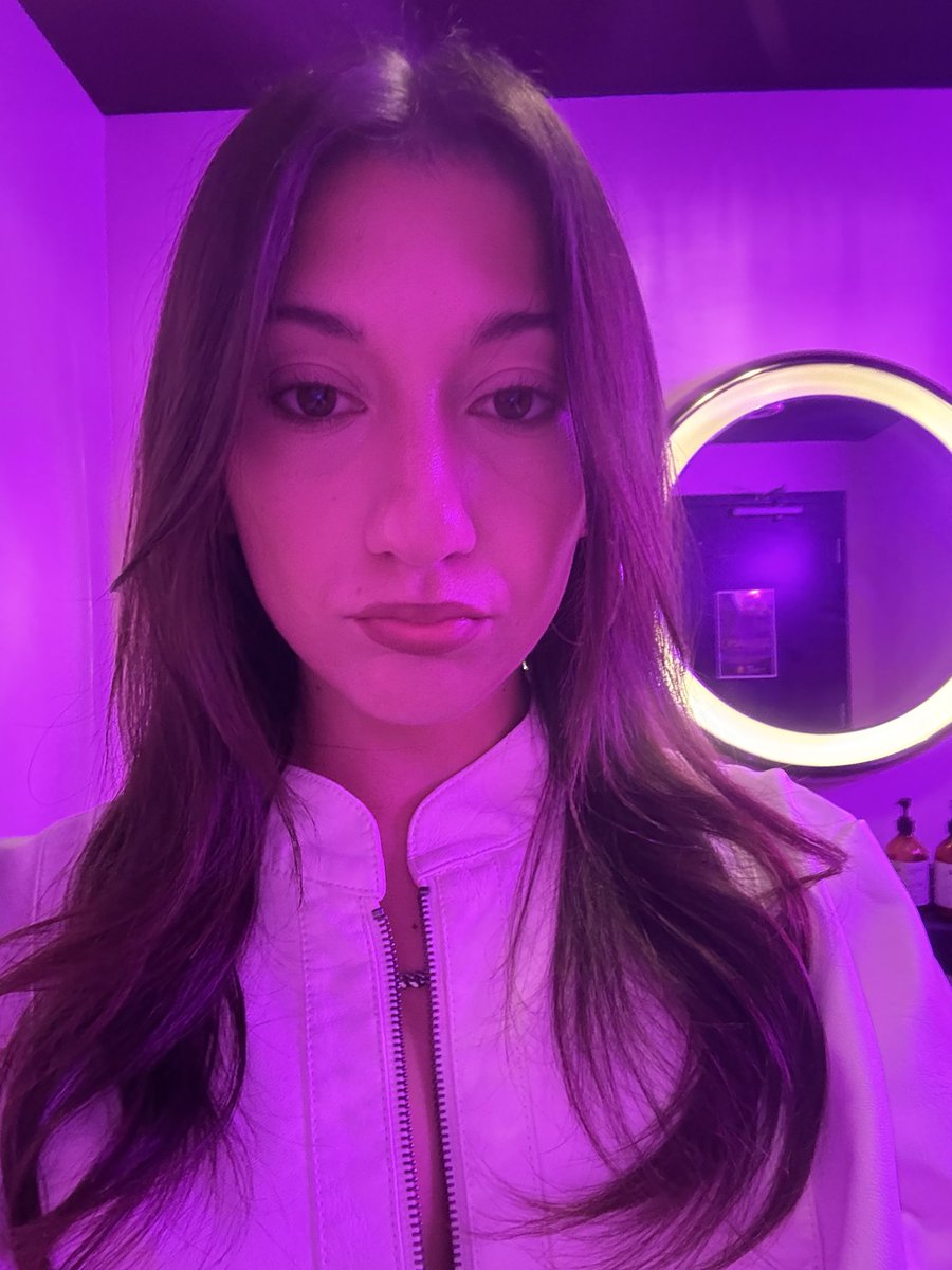 laney ☆ findom tweet media