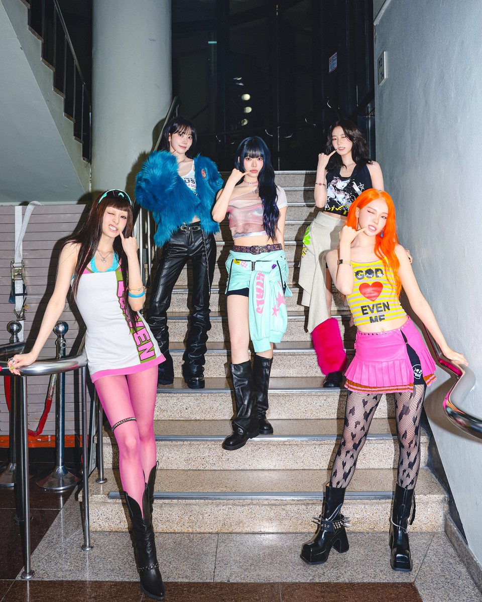 LESSERAFIM CHARTS tweet media