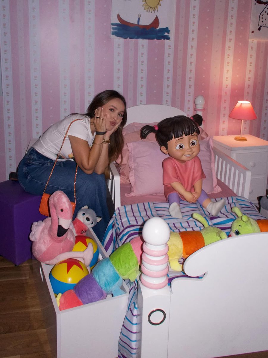 Infos Larissa Manoela tweet media