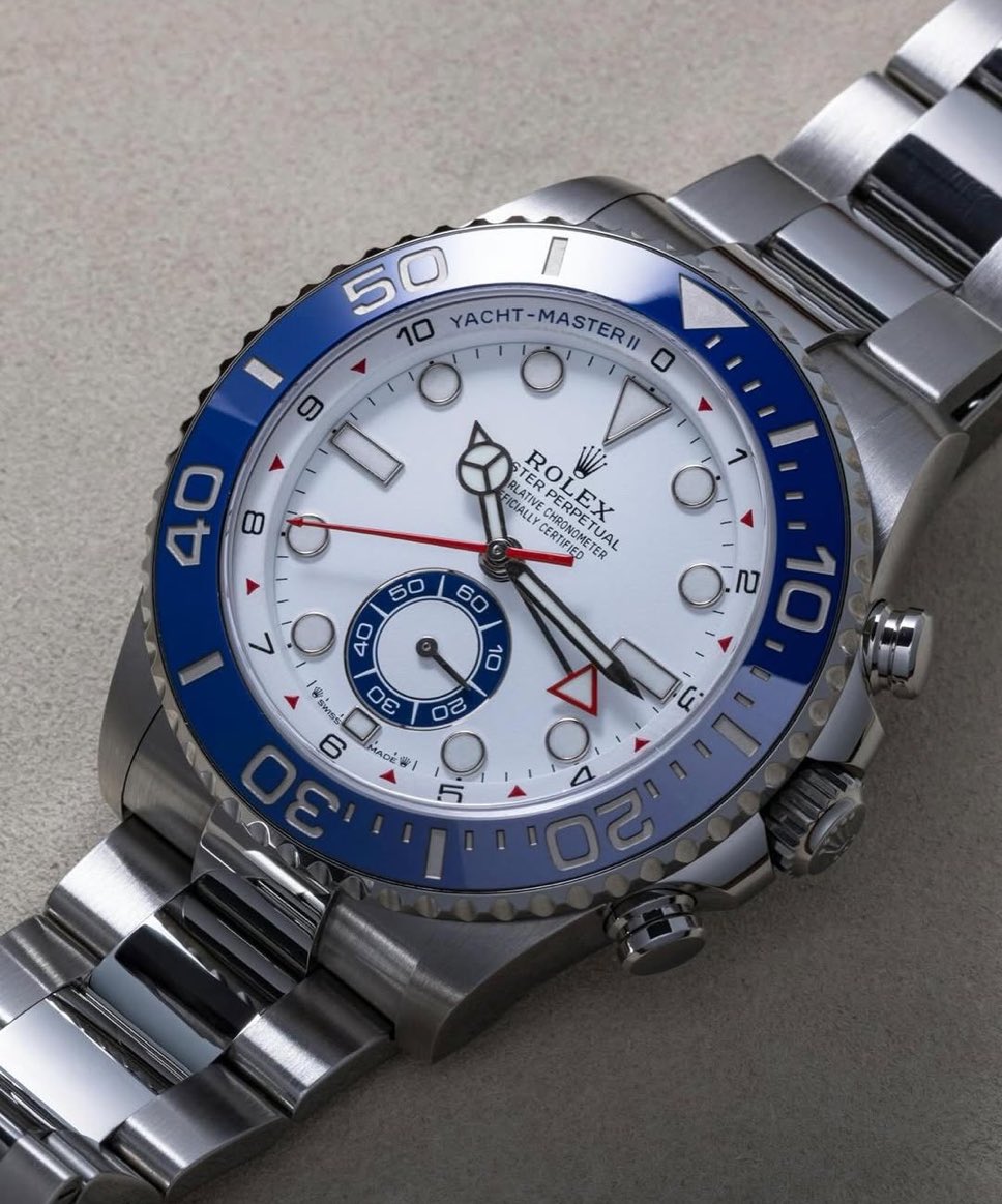 TheSlowTick's tweet image. New big chunky Rolex Yacht-Master II. I guess this is cool?? 
📸: @ROLESU_721 
#watches #luxury #photography #enthusiast #design #menswear #Rolex #watchesandwonders #horology #wristwatch