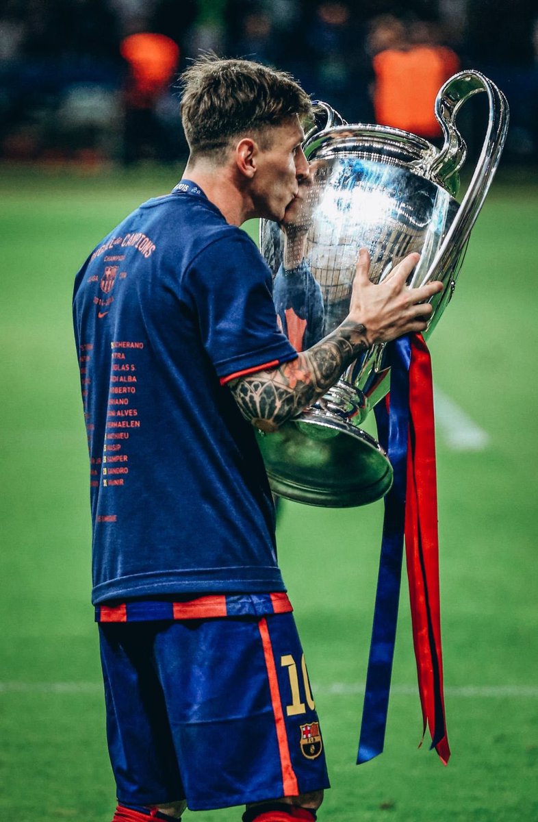 LM10GOAT 🐐 tweet media