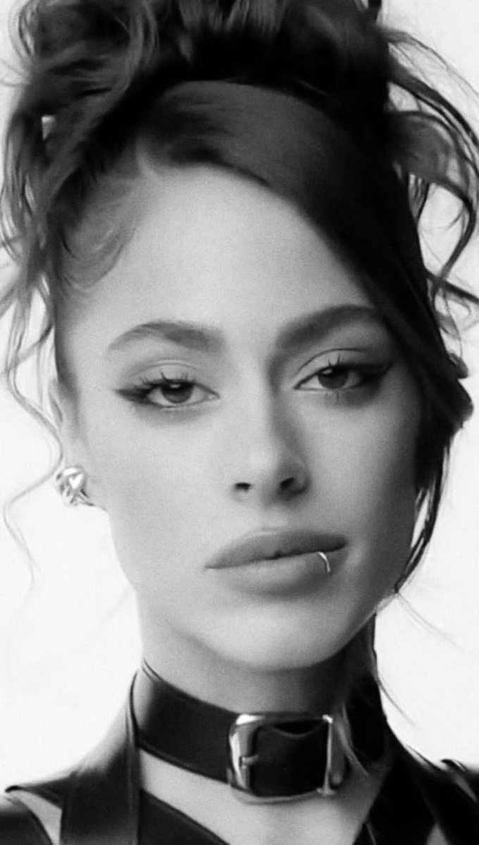 maarr𓆓 tweet media