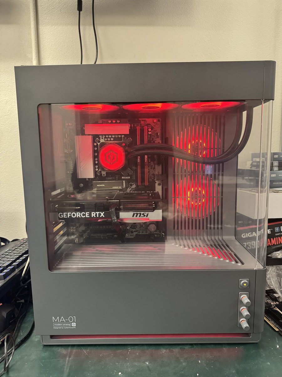 CYBERPOWERPC's tweet image. Which color would you pick?🤔 #cyberpowerpc #pcgaming