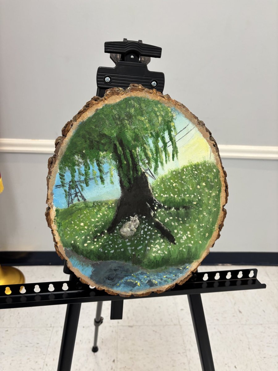 ChannelviewISD's tweet image. Happening now: Come check out the  artwork of our students at the Flukinger Center. We have some talented artists in our district! #WeAreChannelview