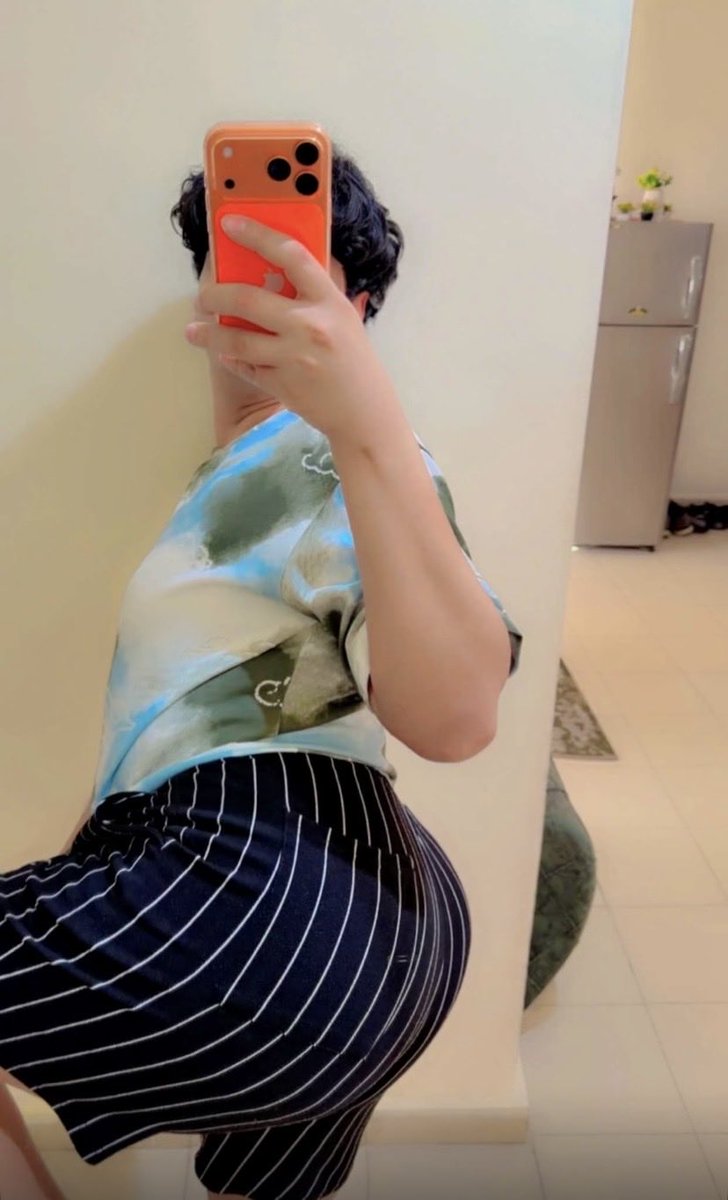 bottom__k's tweet photo. Hi ￼￼💋💋 https://t.co/AKvmtfceH5