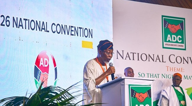 lagostelevision's tweet image. ‘Renewed Hope is a scam’ — Aregbesola tackles Tinubu at ADC convention

#Aregbesola #Tinubu #RenewedHope #NigeriaPolitics #ADC #Opposition #Economy #Insecurity #2027Elections #BreakingNews
lagostelevision.com/2026/04/15/ren…