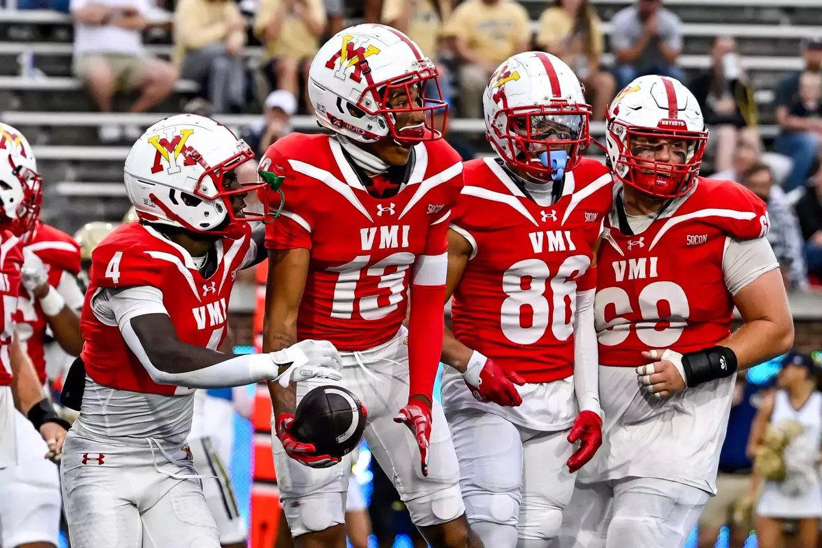 MouldenDasani's tweet photo. All Glory To God!! 2nd D1 Offer From Virginia Military Institute! @CoachAIngram @VMI1839 @ccslionsknox @athletics_wave @Grade_aTraining @ChadSimmons_ @samspiegs @NCEC_Recruiting @BuckFitz @TomLoy247 @Andrew_Ivins https://t.co/N8rVs5vDn2