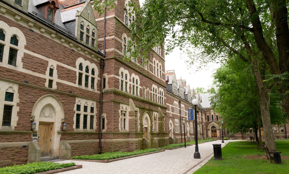 Trinity College tweet media