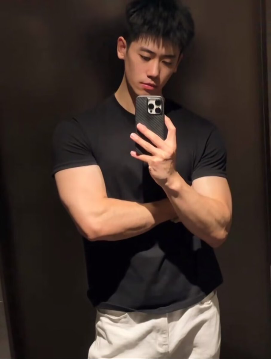 同嘉男模连锁 tweet media