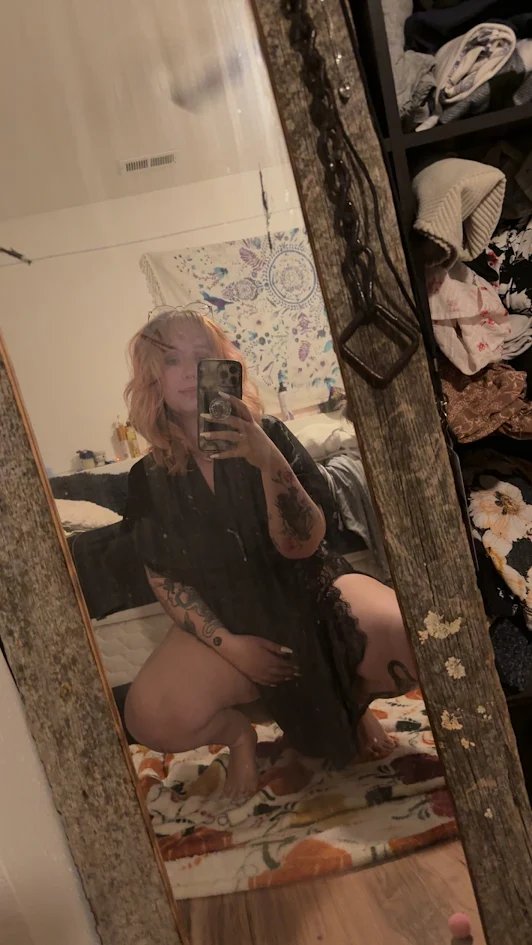 Kacy 🤓 tweet media
