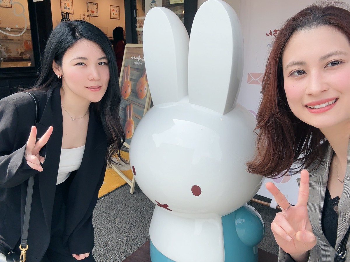 しまむら tweet media