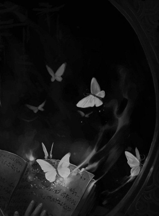 ⏫
inhalando el almizcle
que emanaba cada estrofa,
develando el apetito
de un centenar de crisálidas
que invernaban
aterciopelando su vientre
y revolotearon mariposas
forjando letras en su manuscrito.

Noche tras día
la metamorfosis del amor maduraba
en el acorazado poeta.
Lҽɳι🍷