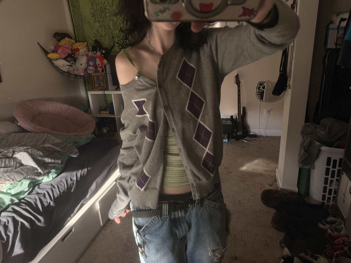 (olivia) tweet media