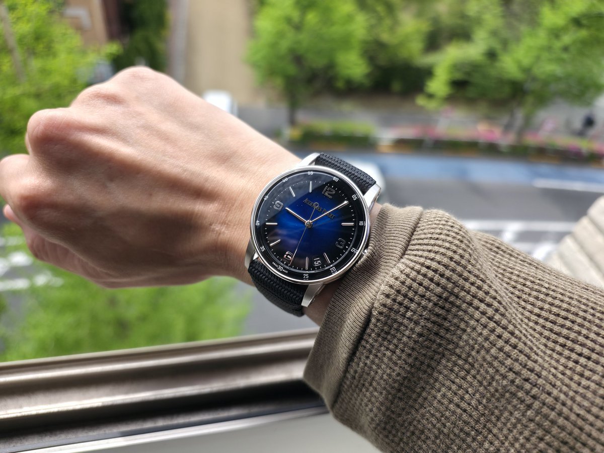 loewe0220's tweet image. みなさん、
おはようございます🙋‍♂

今日も良い天気🌞

#Code1159
#AudemarsPiguet