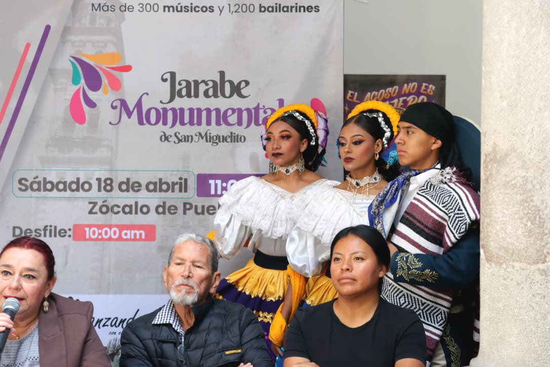 #FestivalNacionalDeFolklor
#AntorchaEsArte, desde hace 52 años ha apostado que se aproveche todo foro para presentar las habilidades de los artistas, los cuales no cobran algún centavo a los espectadores, porque de lo que se trata es de sensibilizar al hombre a través del arte