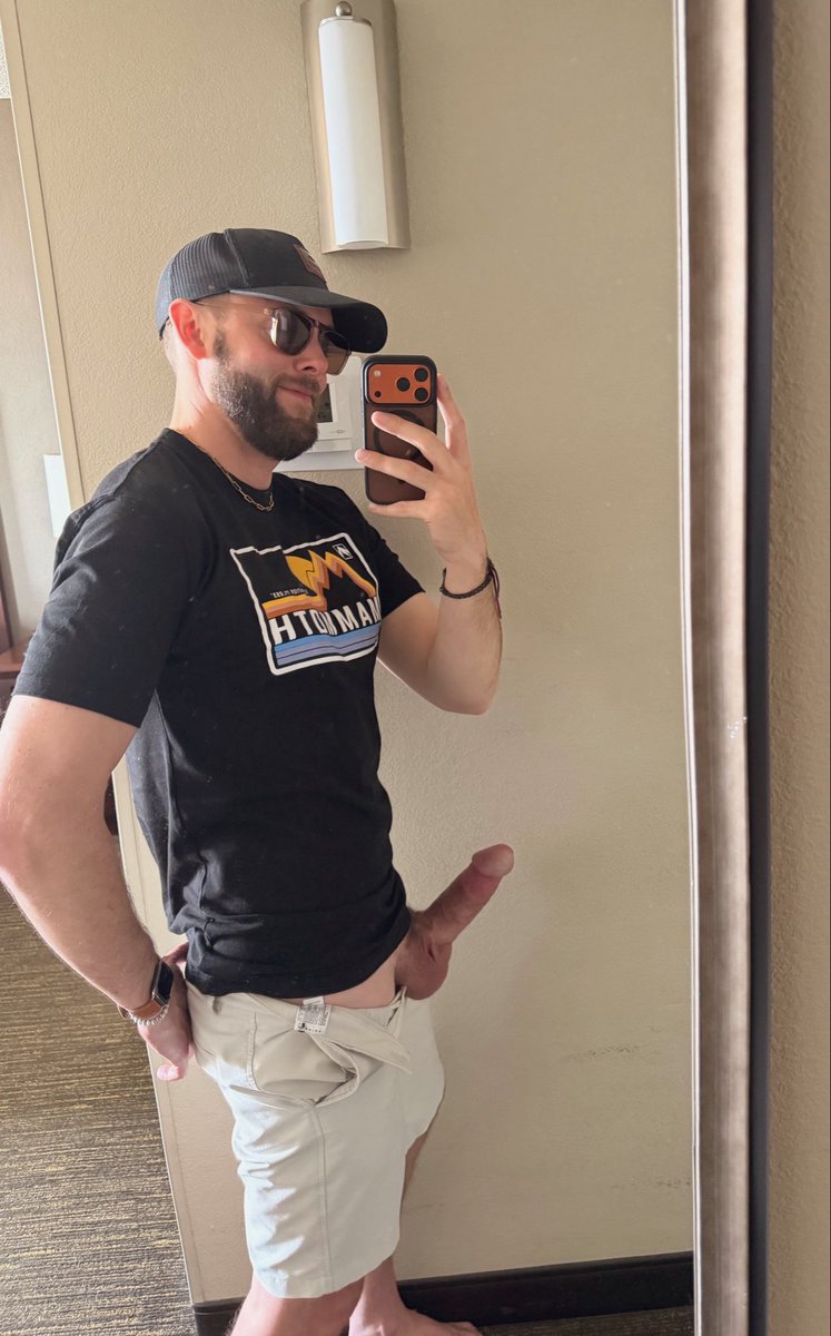 mike_4xxx's tweet photo. Hi 👋🏻 https://t.co/5hqoScmV82