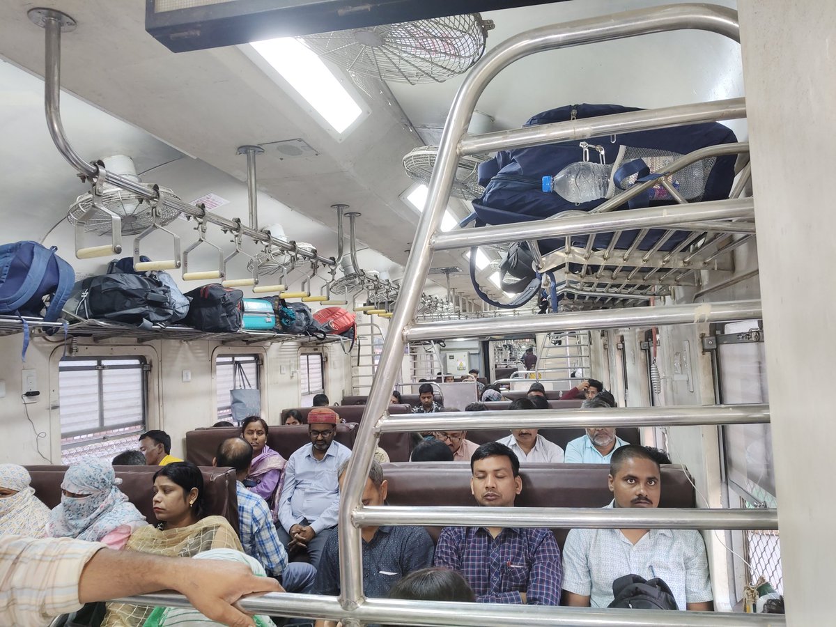 Ankesh | PatnaRail_ tweet media