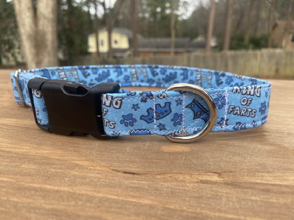 King of Farts dog collar 
muttstuffnc.etsy.com/listing/448875…

#funny #farts #fartsarefunny #dogcollar #smallbusiness #raleigh #king #crown