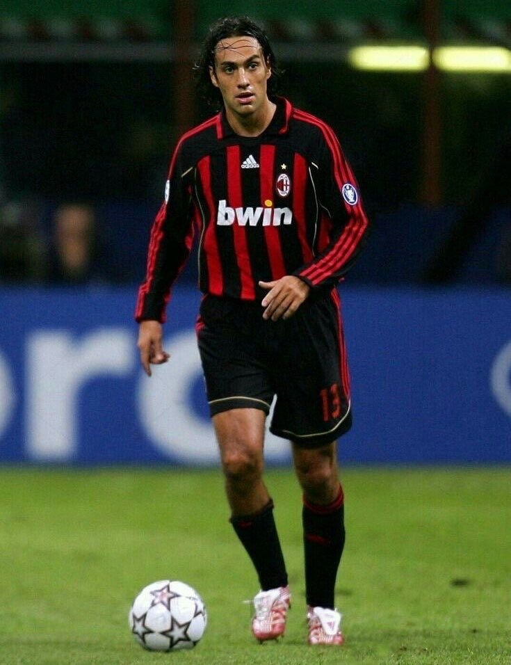 Footy Timeless tweet media