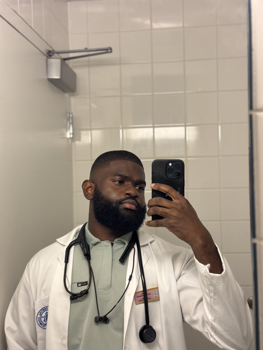 DR. NOËL, SNEAKER PLUG tweet media