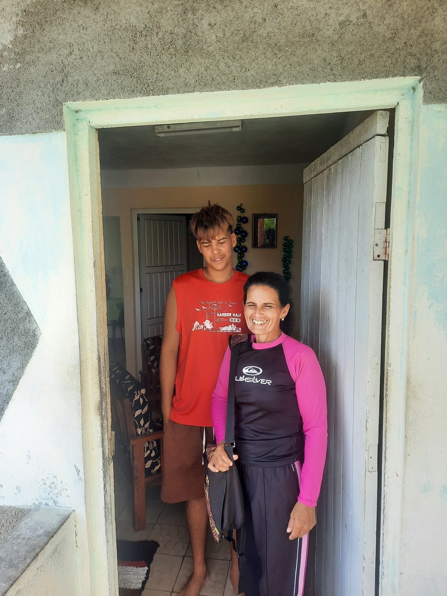 epefij's tweet photo. Visita al hogar de los estudiantes de 1 año del CRA del poblado de la Demajagua. Profesora guía Yudit Matos Dieguez. https://t.co/0LUdUfKhoI