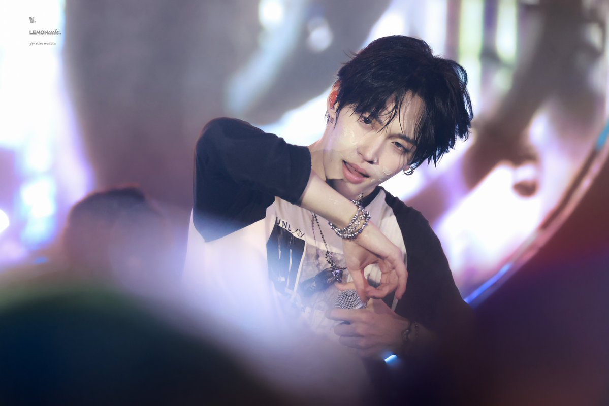 𝐋𝐄𝐌𝐎𝐍𝐚𝐝𝐞 tweet media