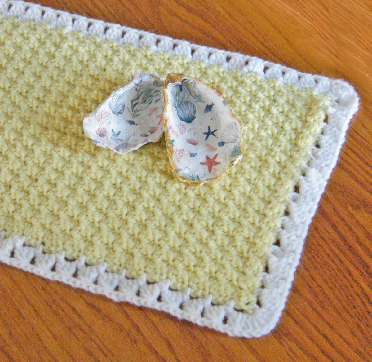 NutmegCottage2's tweet image. 💕💕💕ON SALE &amp;amp; New in my Etsy Shop!
Yellow and White Crochet Doily Runner ~for you!
nutmegcottage.etsy.com/listing/448810… #etsy #gift #buynow #onsale #doily #runner #crochet #decor #homedecor #tabletop