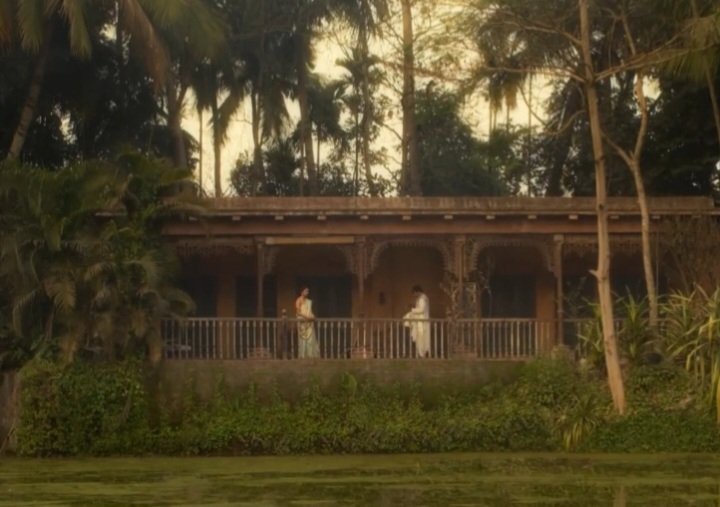 evidokiyah's tweet photo. bulbbul, 2020 | Set against the backdrop of the 1880s Bengal presidency, the film revolves around a child bride and her journey from innocence to strength. |

#bangladesh #bengali #bulbbul #horror #perioddrama #periodhorror #period https://t.co/Zlw34EcQV7